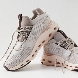 ON Cloudnova Sneakers